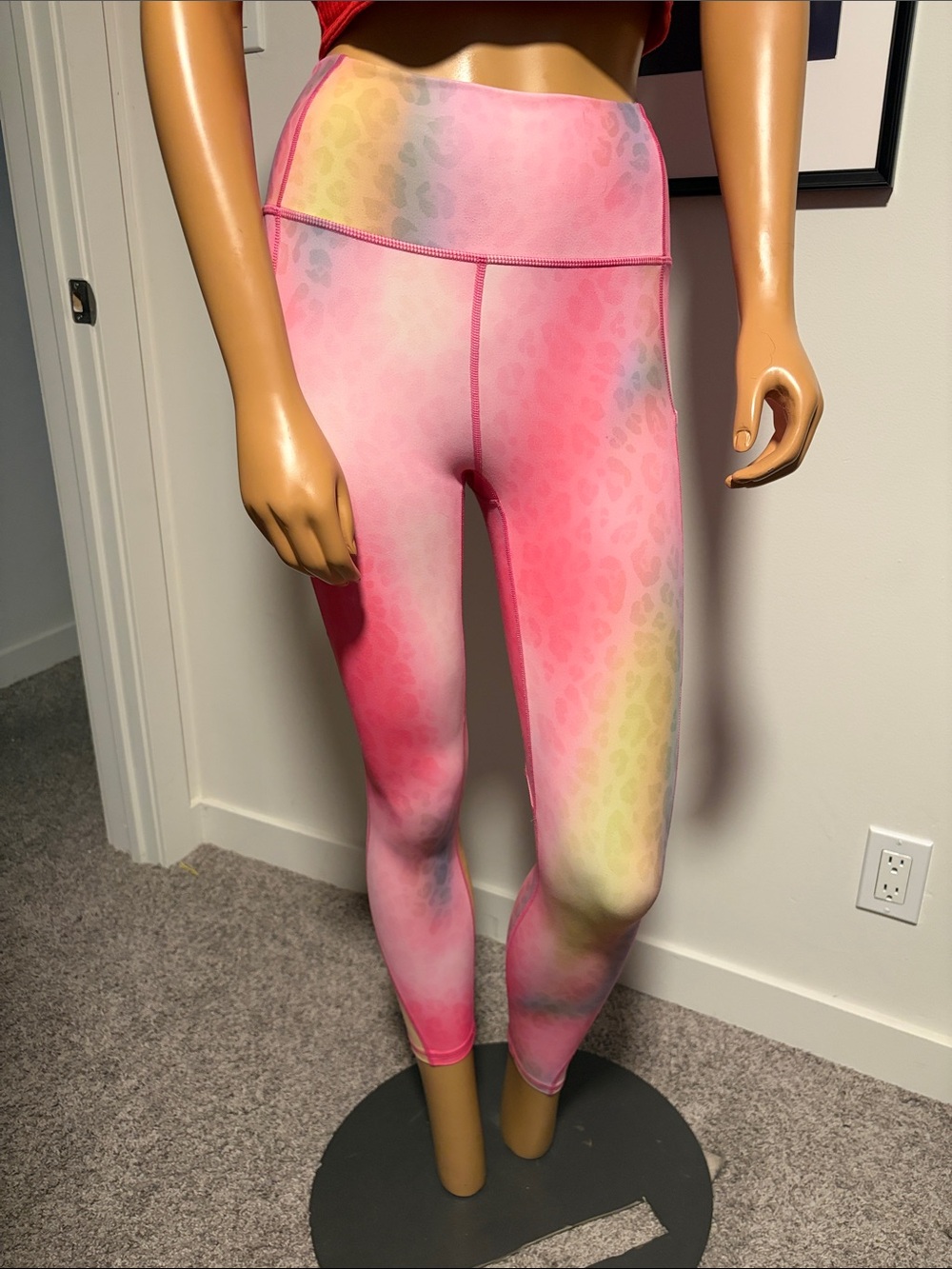 Fabletics Pink Ombre Leopard Print pocket Leggings